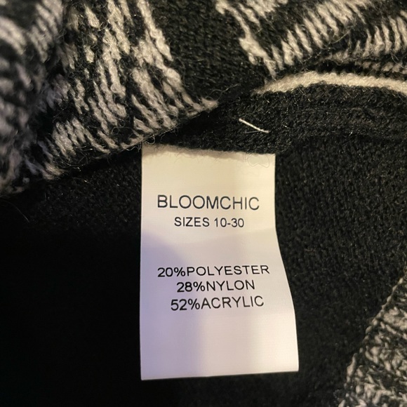 NWT Bloomchic Geometric Black and White Button Down Pocket Cardigan Sz 12 (L) - Picture 6 of 7